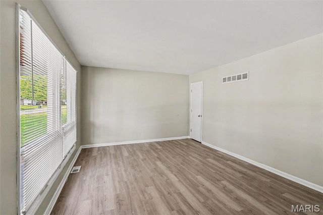 735 Starlet Drive, Florissant, MO 63031