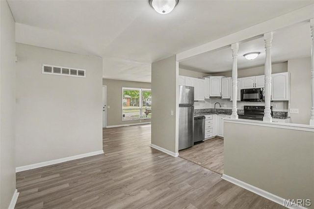735 Starlet Drive, Florissant, MO 63031