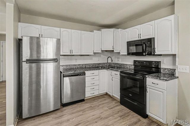 735 Starlet Drive, Florissant, MO 63031