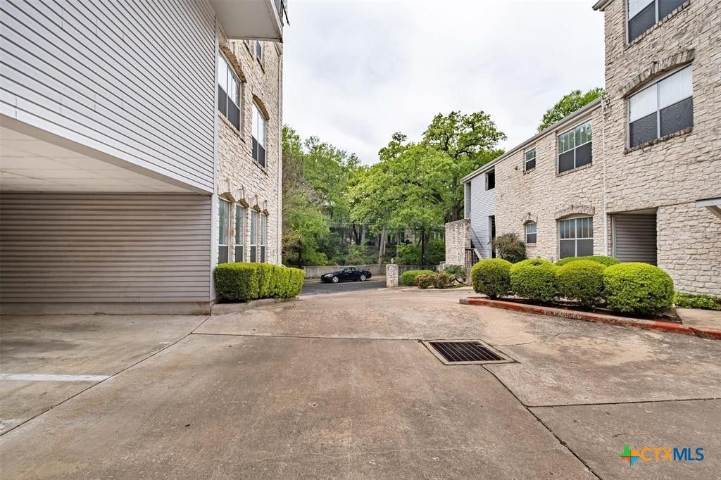 2520 Quarry Road 204, Austin, TX 78703