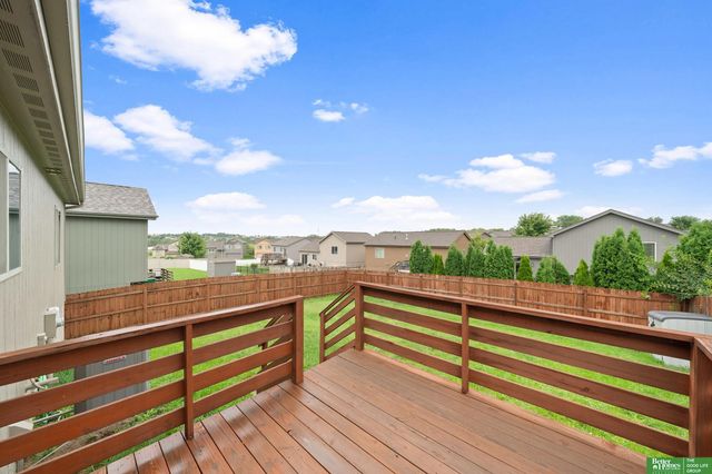 9152 Hanover Street, Omaha, NE 68122