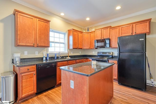 438 Woodbark Court, Mauldin, SC 29662