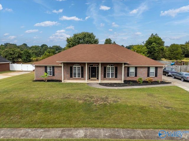 116 Cove Pointe Way, Madison, AL 35757