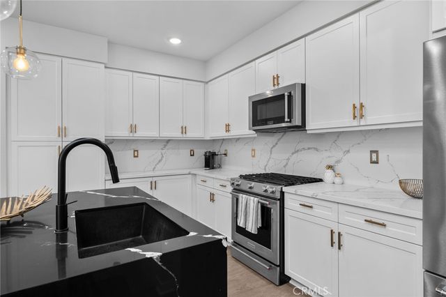 11044 Luminate, Rancho Cucamonga, CA 91730