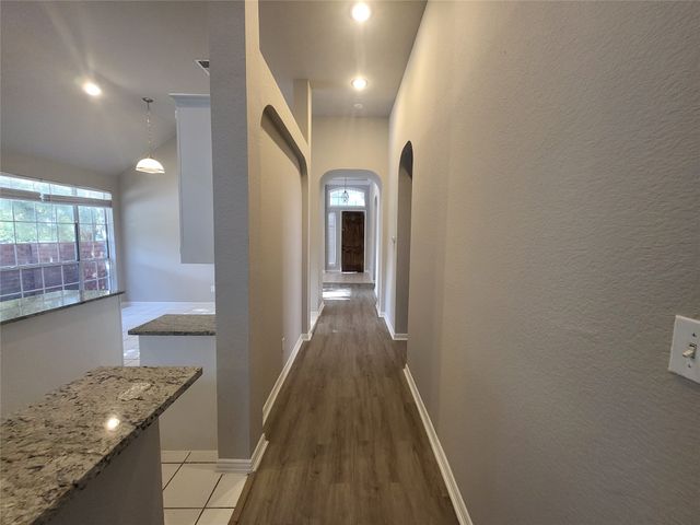 119 Saint James Road, Irving, TX 75063