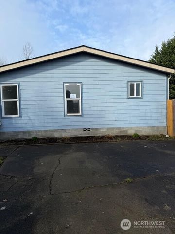 1905 Honeysuckle Lane, Centralia, WA 98531