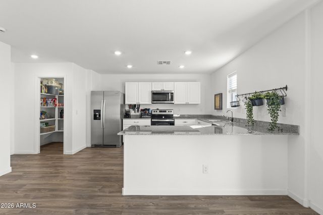 83 S NAPLES Lane, Casa Grande, AZ 85122