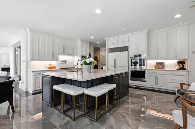 67 Chenal Circle, Little Rock, AR 72223