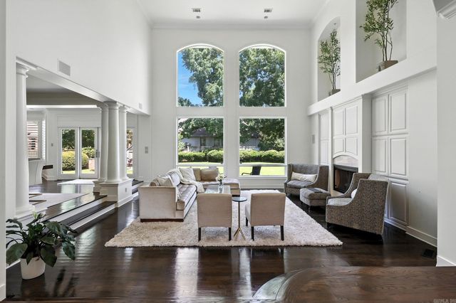 67 Chenal Circle, Little Rock, AR 72223