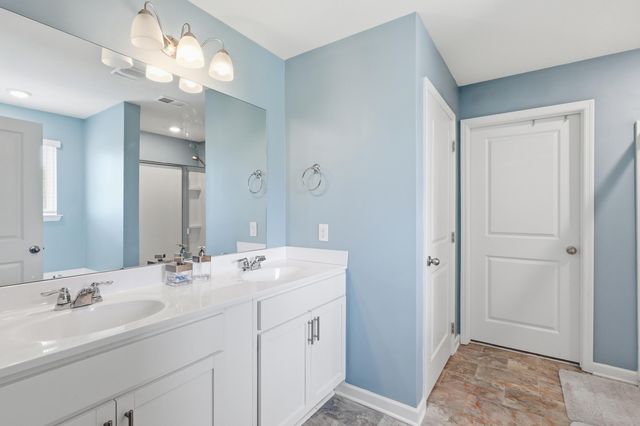 137 Browning Drive, Rossville, GA 30741