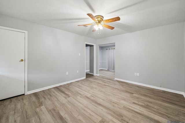 1216 S Stacy Ave, Gonzales, LA 70737