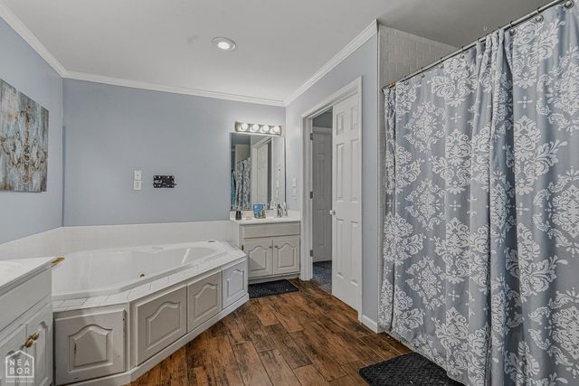 2104 Spring Hollow, Jonesboro, AR 72404