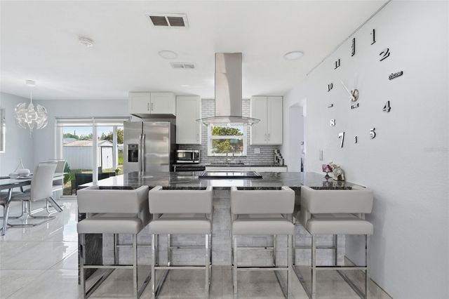 5922 MALCROSS DRIVE, Orlando, FL 32812