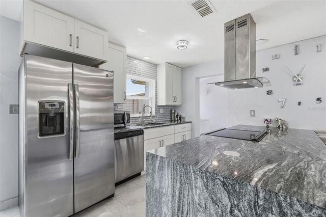 5922 MALCROSS DRIVE, Orlando, FL 32812