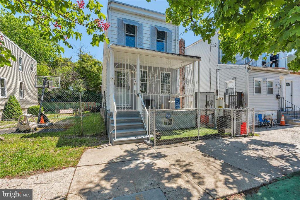 116 N 23RD ST, Camden, NJ 08105