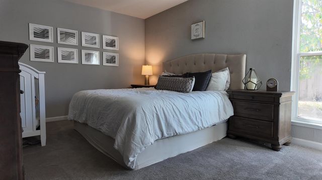 6903 Mesa Grande Ct, Sacramento, CA 95828