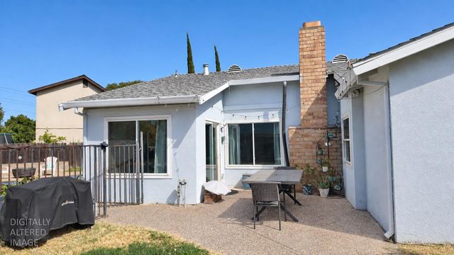 6903 Mesa Grande Ct, Sacramento, CA 95828