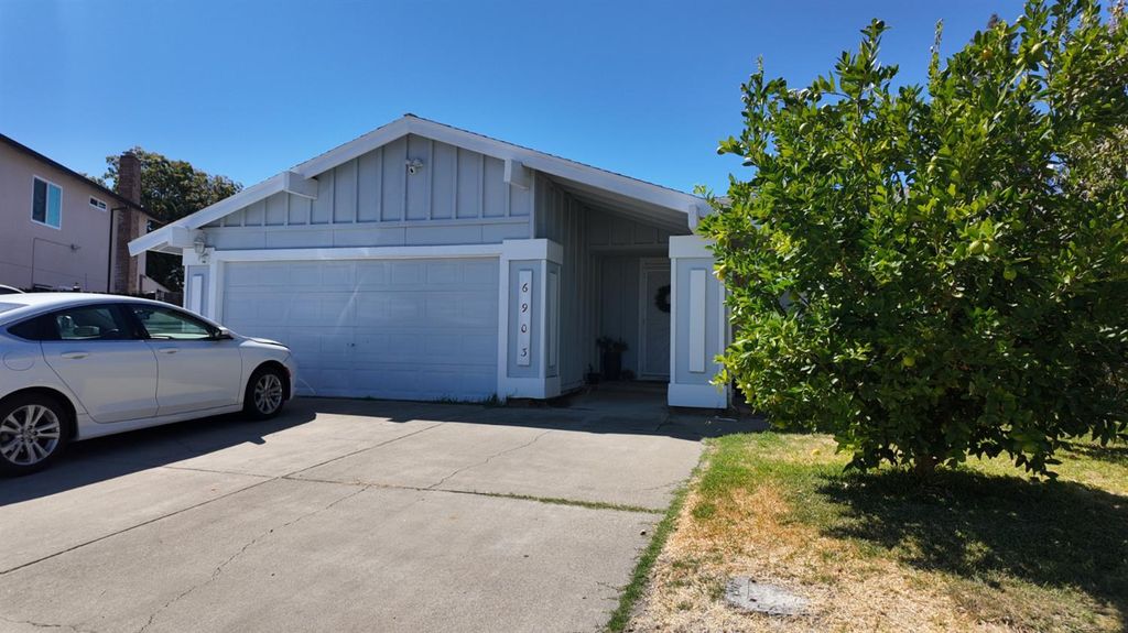 6903 Mesa Grande Ct, Sacramento, CA 95828