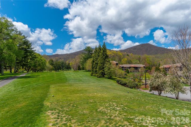 500 Sophie Road, Maggie Valley, NC 28751