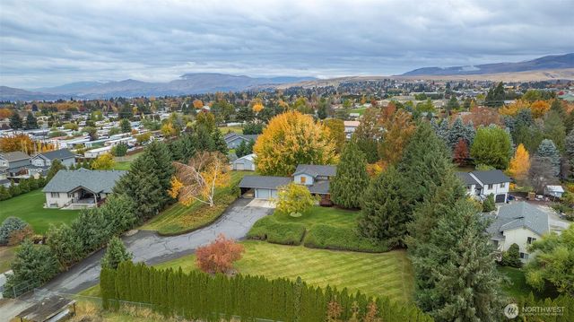 1819 6th Street SE, East Wenatchee, WA 98802