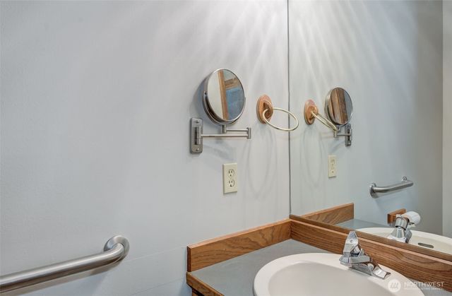 1819 6th Street SE, East Wenatchee, WA 98802