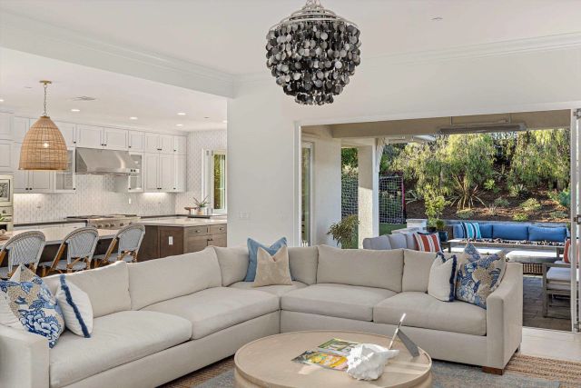 869 Channel Island Drive, Encinitas, CA 92024