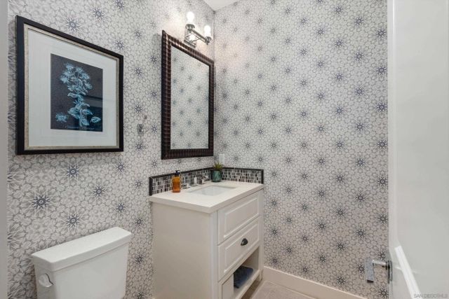 869 Channel Island Drive, Encinitas, CA 92024