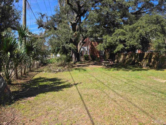 3624 W Jackson St, Pensacola, FL 32505