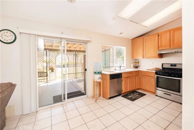 22894 Brighton Court, Wildomar, CA 92595