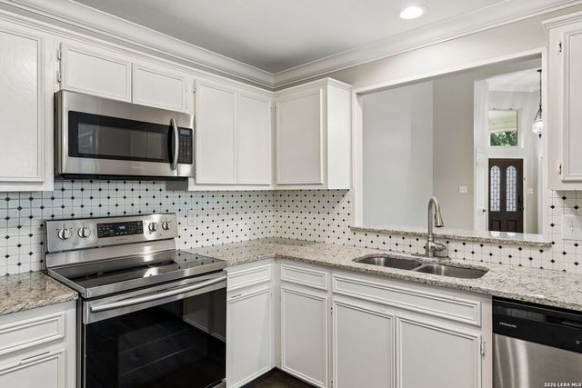 16806 Brookwood, San Antonio, TX 78248