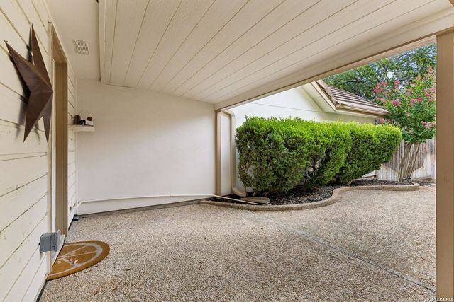 16806 Brookwood, San Antonio, TX 78248