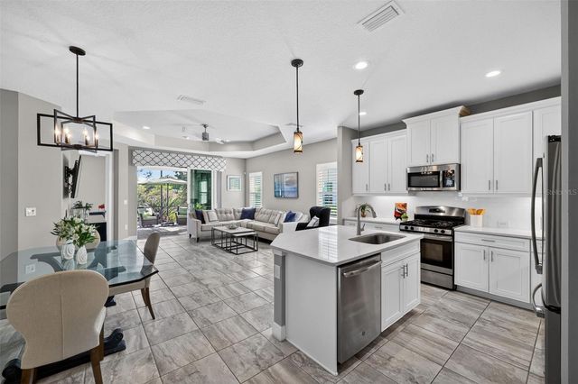 4412 STAR APPLE TERRACE, Bradenton, FL 34203