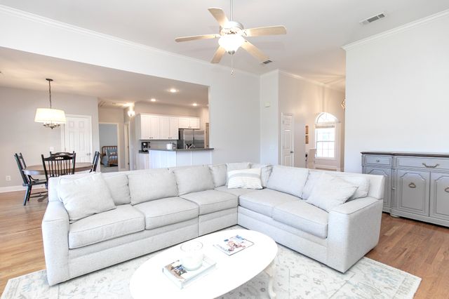 122 Buckhaven Dr, Hendersonville, TN 37075