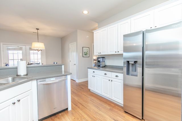 122 Buckhaven Dr, Hendersonville, TN 37075