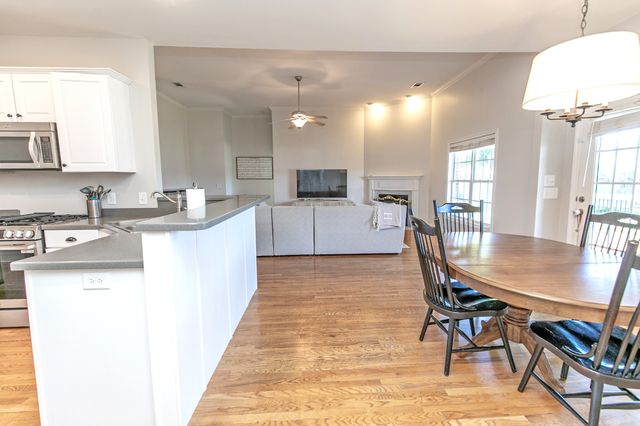 122 Buckhaven Dr, Hendersonville, TN 37075