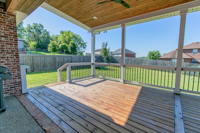 122 Buckhaven Dr, Hendersonville, TN 37075