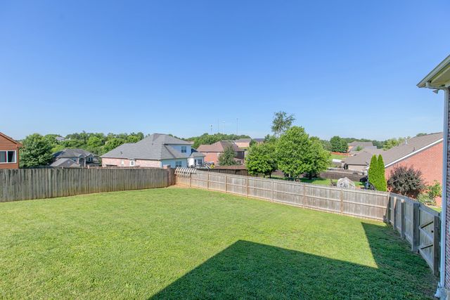 122 Buckhaven Dr, Hendersonville, TN 37075