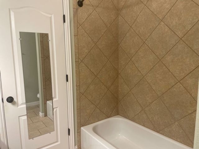 2444 Sunderland Lane, Lewisville, TX 75067