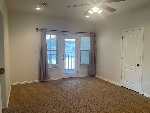 2444 Sunderland Lane, Lewisville, TX 75067
