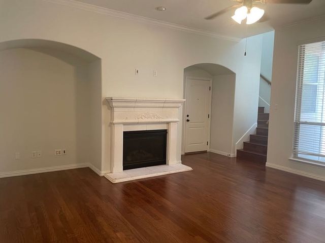 2444 Sunderland Lane, Lewisville, TX 75067