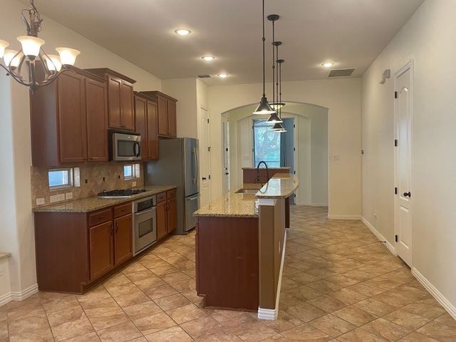 2444 Sunderland Lane, Lewisville, TX 75067