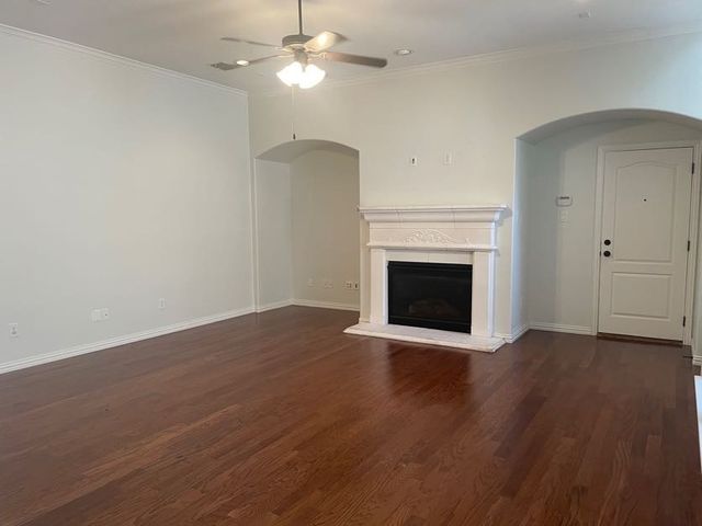 2444 Sunderland Lane, Lewisville, TX 75067
