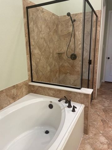 2444 Sunderland Lane, Lewisville, TX 75067