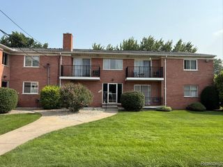 19585 Masonic Boulevard 21, Roseville, MI 48066