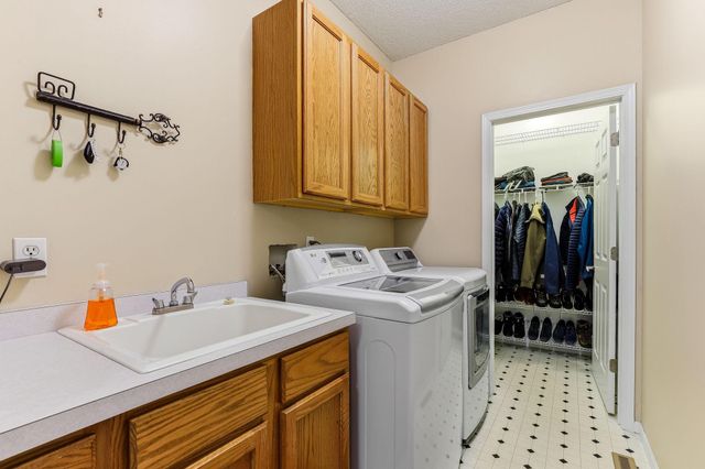 13905 W Virginia Avenue, Savage, MN 55378