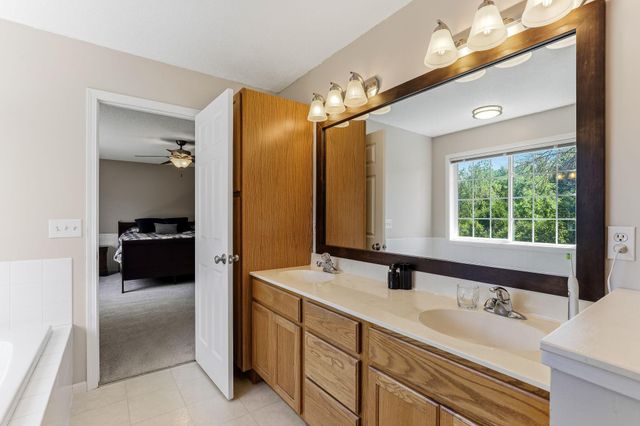 13905 W Virginia Avenue, Savage, MN 55378