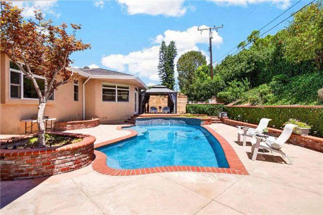 2816 Woodbine Avenue, Fullerton, CA 92835