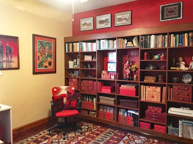 1835 Calle Barbarita NW, Albuquerque, NM 87107