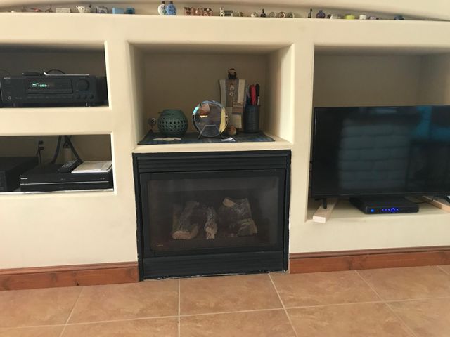 1835 Calle Barbarita NW, Albuquerque, NM 87107