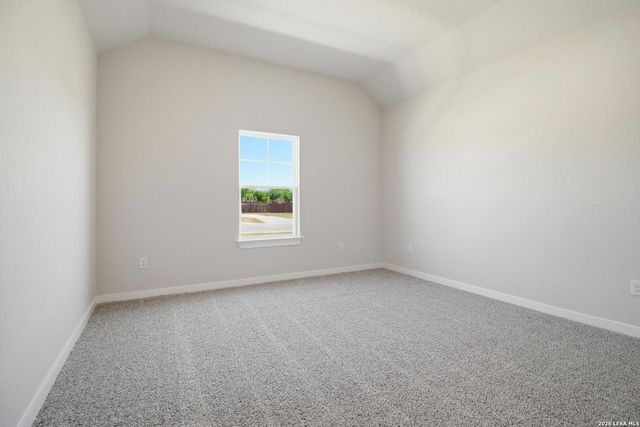 286 Firewheel Loop, Floresville, TX 78114